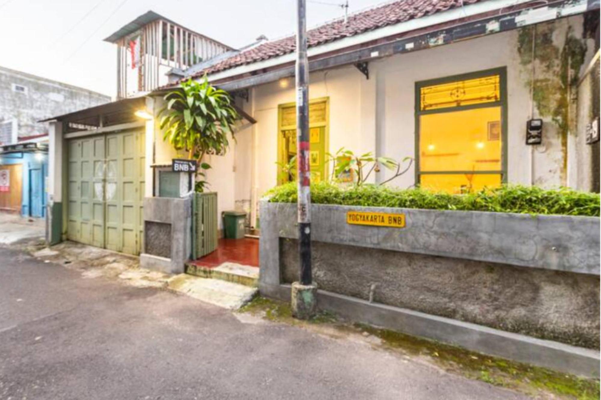 Yogyakarta Bnb Malioboro المظهر الخارجي الصورة